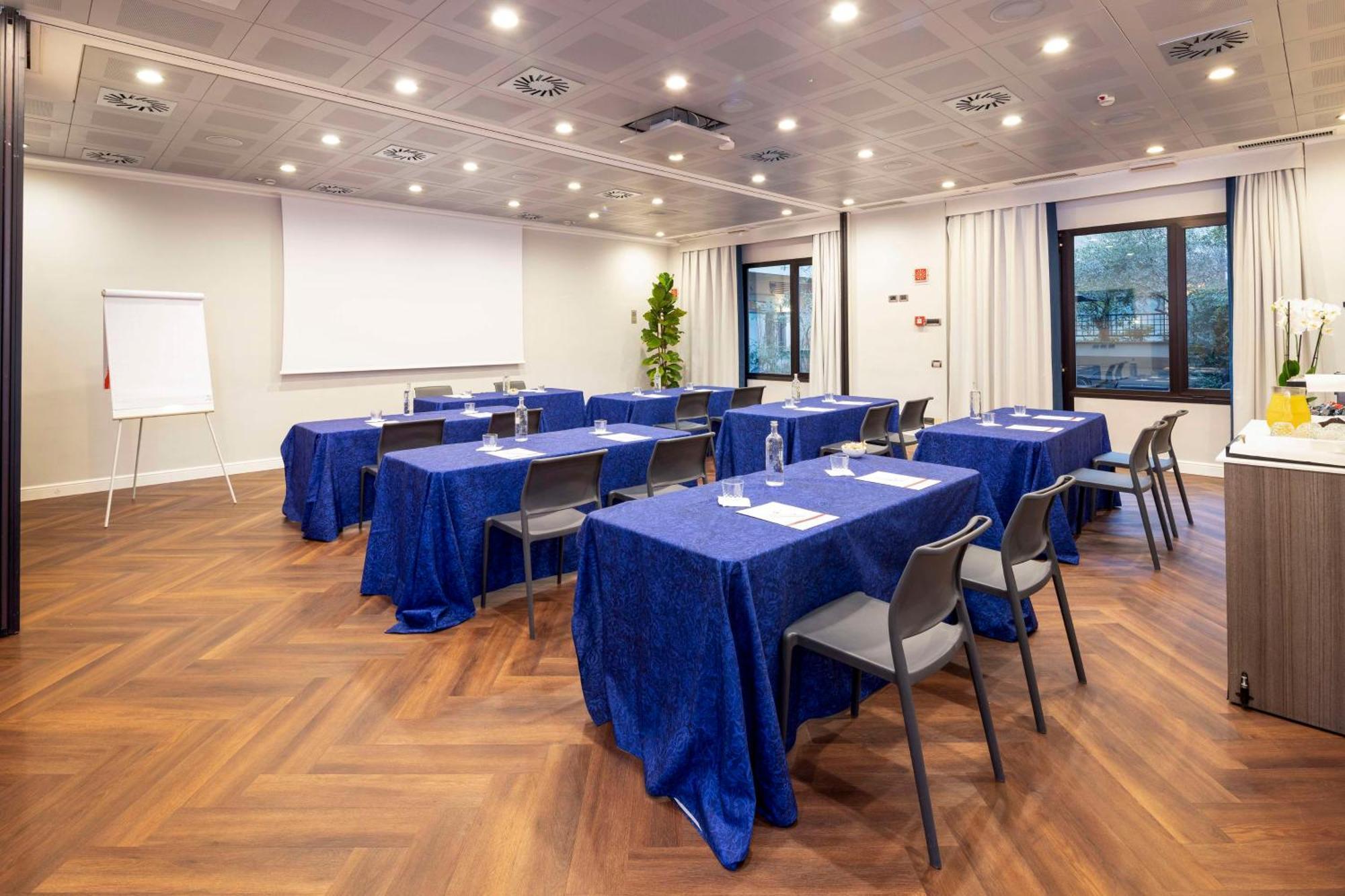 Best Western Plus Borgolecco Hotel Arcore Exterior foto